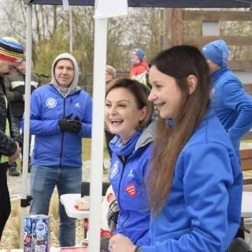 [WIDEO] Glinianki parkRUN w Radomsku. Bieg dla zdrowia i WOŚP 2025