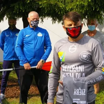 Radomszczanin przepłynie Wisłę, by pomóc koledze