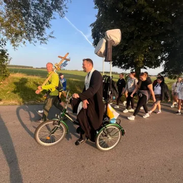 Wierni z Lgoty Wielkiej pielgrzymują na Jasną Górę