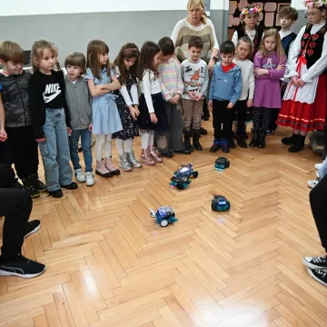 Przedszkolaki w Reymontówce na Bugaju w Radomsku