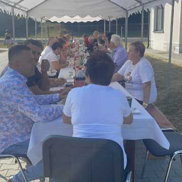 [WIDEO] Rodzinny piknik w Pratkowicach – wspólne zakończenie lata i integracja mieszkańców