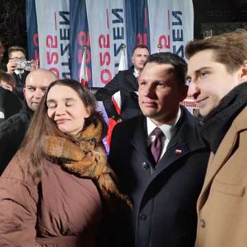 [WIDEO] Tak dla prostych podatków. Nie dla imigracji. Sławomir Mentzen pojawił się w Radomsku