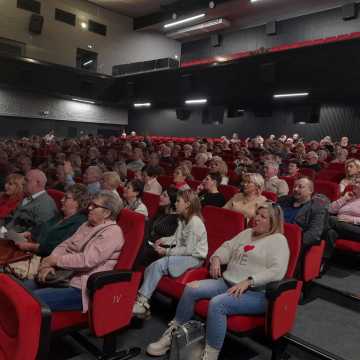 [WIDEO] Krakowiak, śpiewy ludowe. Wyjątkowy Dzień Babci i Dziadka w Radomsku