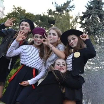 Dzień Uśmiechu na ulicach Radomska z PSP nr 7