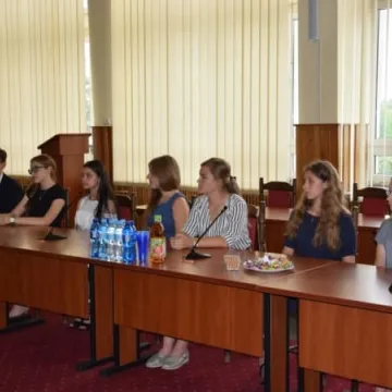 Prezydent nagrodził najlepszych uczniów