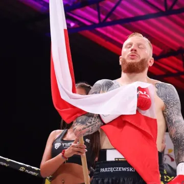 Korner Radomsko Boxing Night 2023. Robert Parzęczewski znokautował rywala