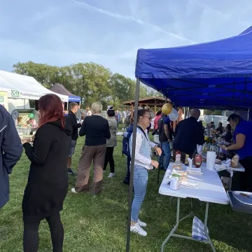 Okrajszów ma swój ekologiczny skwerek. Wielkie otwarcie z piknikiem