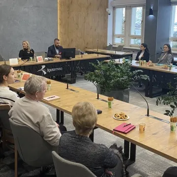 W Radomsku dyskutowano o przemocy wobec dzieci