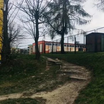 Łącznik nieprędko 