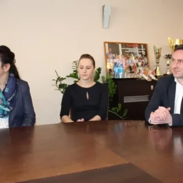 Frigo współpracuje z Drzewniakiem