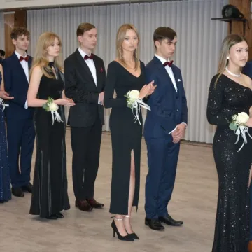 Studniówkowy bal maturalny I LO w Radomsku
