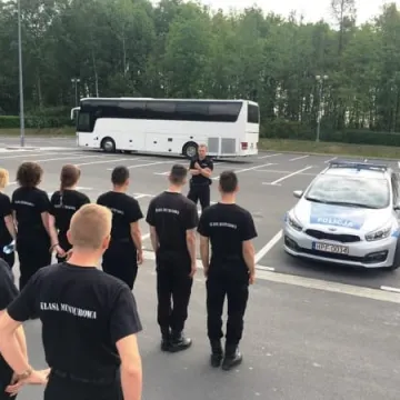 Manewry klas mundurowych z 