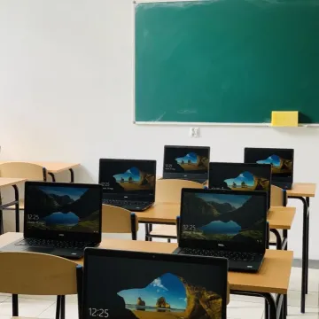 Komputery w nagrodę dla „Mechanika”