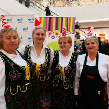 „Kobiety Kietlina” promowały Gminę Radomsko w Warszawie