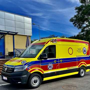 Szpital Powiatowy w Radomsku ma dwa nowe ambulanse