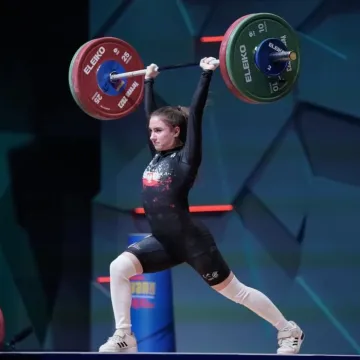Podnoszenie ciężarów. Oliwia Drzazga szósta w Europie!