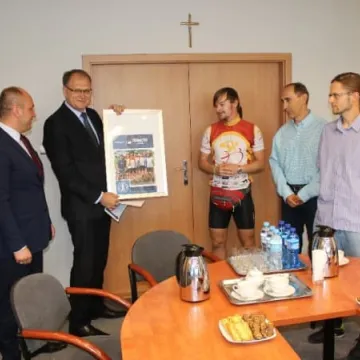 Nowoczesna promuje kolarstwo