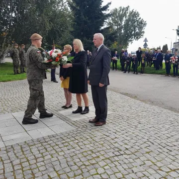 W Radomsku upamiętniono 77. rocznicę utworzenia KWP