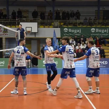 Czwarty tie-break z rzędu. Bugaj Volley Radomsko ulega Chełmcowi