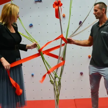 Nowa ścianka wspinaczkowa w Powiatowej Hali Sportowej w Radomsku