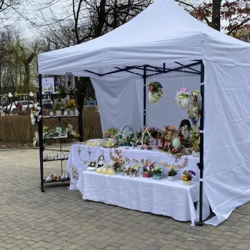 Domowe wypieki, wędliny i ozdoby. Tak wyglądał V powiatowy kiermasz wielkanocny