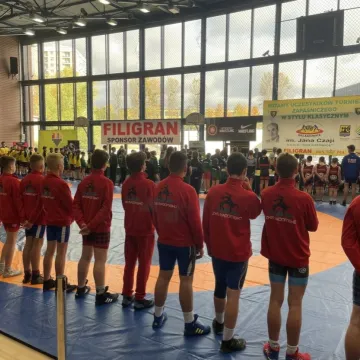 Udany memoriał w Katowicach. Dwanaście medali dla zapaśników ZKS Radomsko