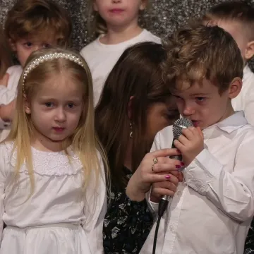 Przedszkolaki recytowały „zimowe” wierszyki w MDK w Radomsku