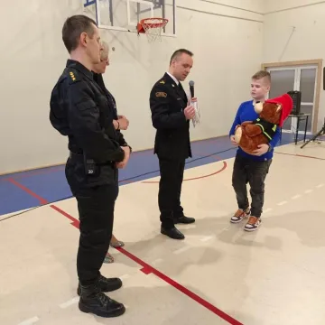 Mały bohater Miłosz Kwaśniak odebrał nagrodę od prezydenta Radomska