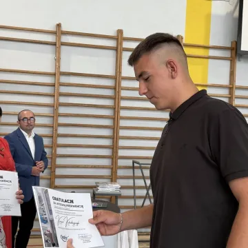 Uczniowie „Mechanika” rozpoczęli wakacje