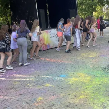 Magia kolorów, czyli Holi Day 2024 w Radomsku