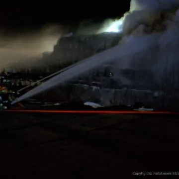 200 m² składowiska odpadów objęte pożarem w Płoszowie