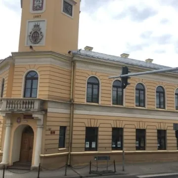 Godziny otwarcia biblioteki i muzeum w wakacje