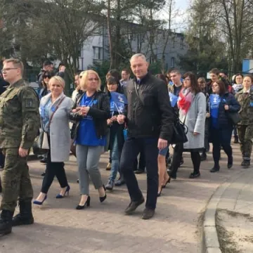 Pochód ulicami miasta - VII Radomszczańskie Dni Autyzmu