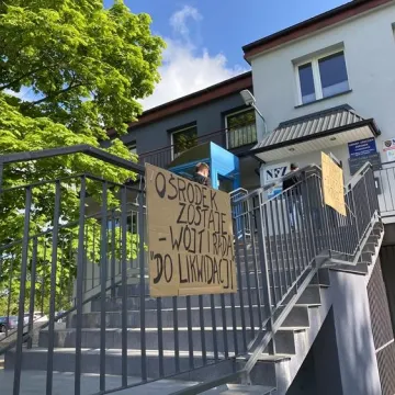 Protest mieszkańców nic nie dał. Ośrodek zdrowia w Ładzicach zlikwidowany. Zastąpi go prywatna placówka