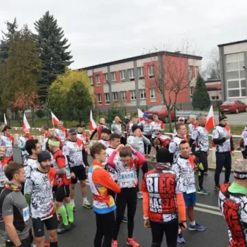 Pobiegli i uczcili rocznicę odzyskania niepodległości 