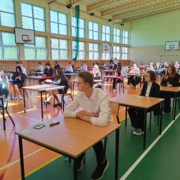 Rozpoczynają się egzaminy ósmoklasisty