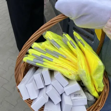 Świąteczny czas i większa czujność. Funkcjonariusze przypominali o bezpieczeństwie