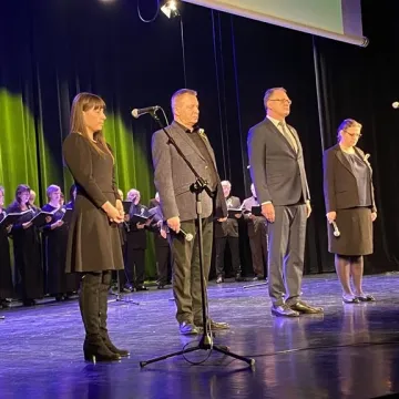 Koncert „Radomsko dla Ukrainy” w MDK w Radomsku