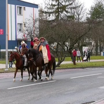 Orszak Trzech Króli 2023 w Radomsku