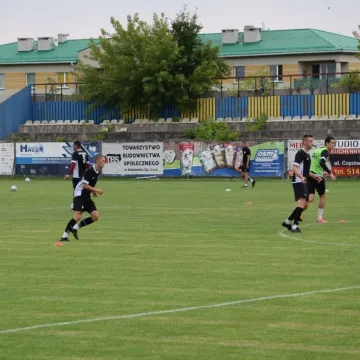 W sparingu: RKS Radomsko – Omega Kleszczów 4:2