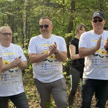 W Gomunicach poszli i pobiegli dla pszczół