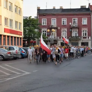 Wierni z Radomska wyruszyli na Jasną Górę