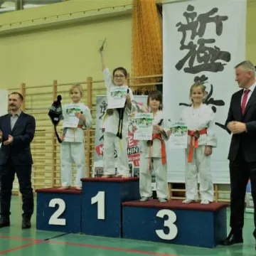 10 medali dla zawodników Klubu Karate „Randori”