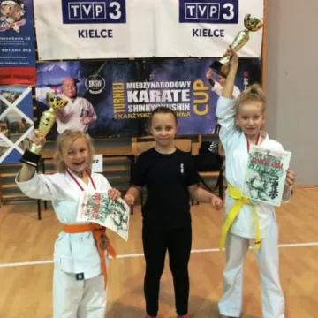4 mistrzowskie pasy oraz 13 medali dla Klubu Karate „Randori”