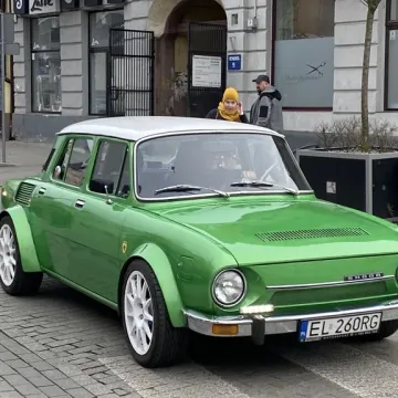 Zabytkowe pojazdy przejechały ulicami Radomska