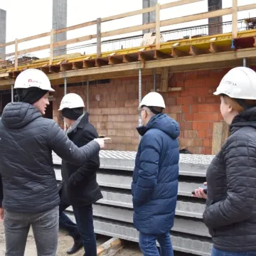 Zobacz, jak powstaje hala sportowa w Kamieńsku