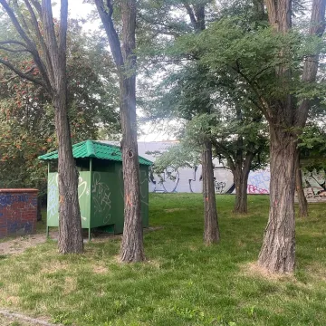 Zlikwidowano toalety przy parku Solidarności w Radomsku