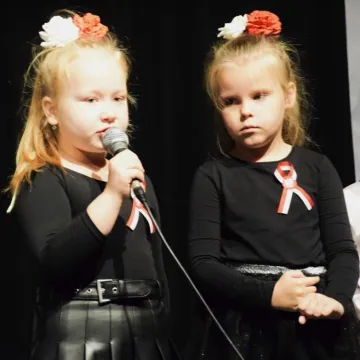 Piosenką uczcili Niepodległą