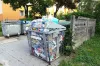Przepełnione kosze na śmieci. Stanowisko PGK