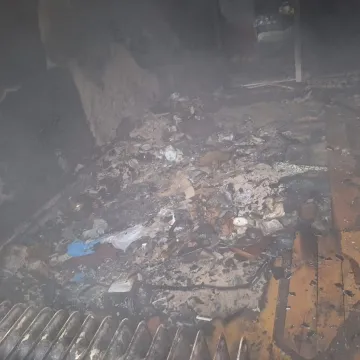 Pożar pustostanu w Szpinalowie w gminie Kamieńsk